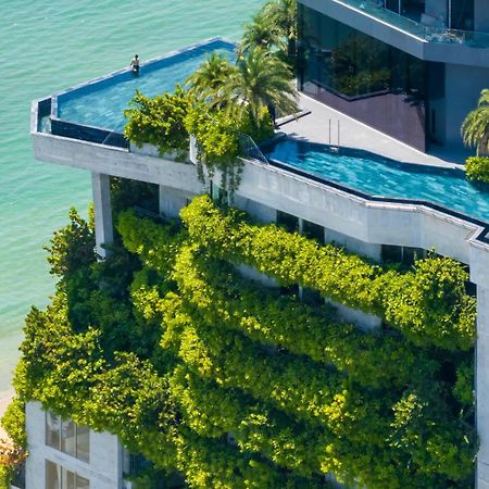 M Hotel Danang Esterno foto The rooftop garden