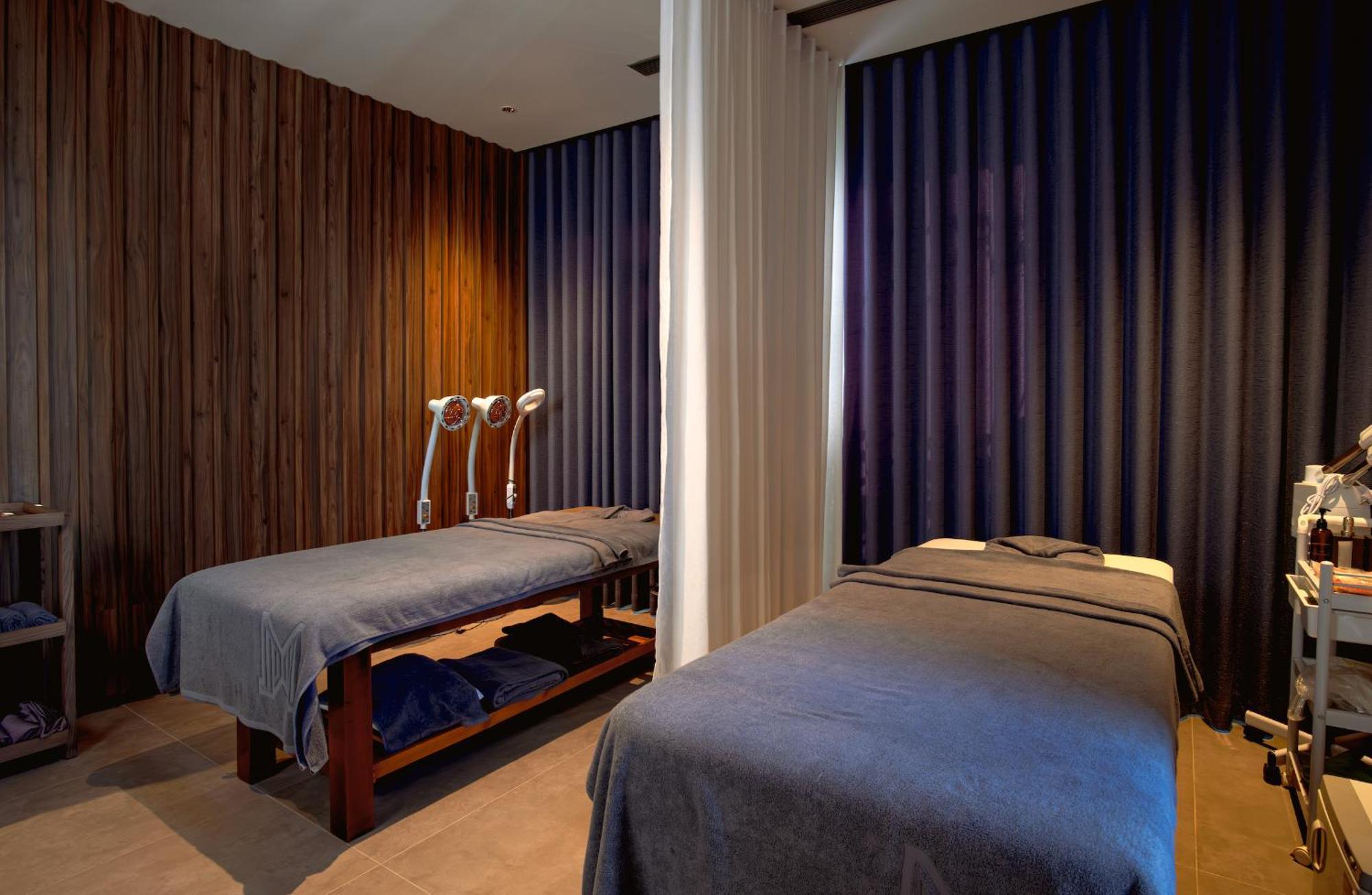 M Hotel Danang Esterno foto Massage beds