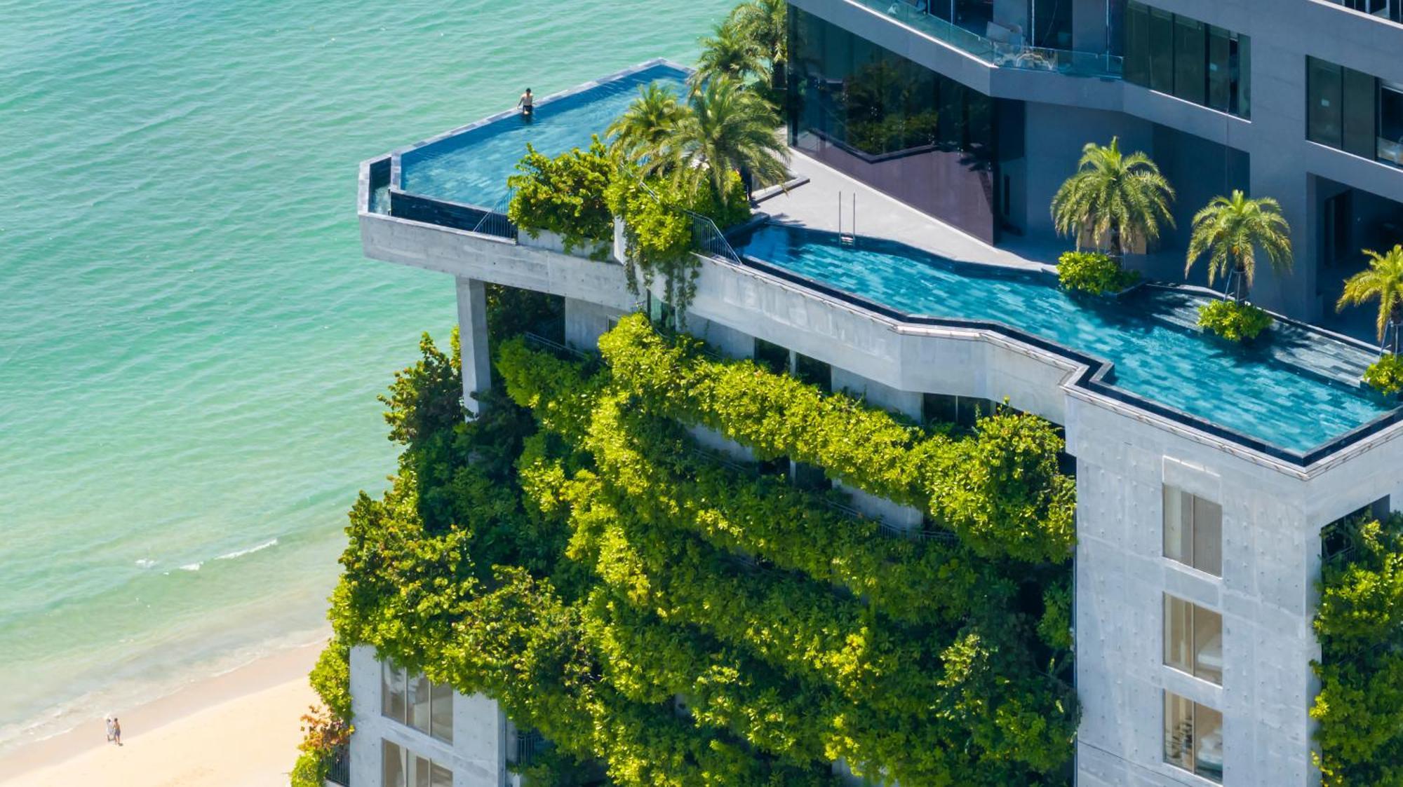 M Hotel Danang Esterno foto The rooftop garden